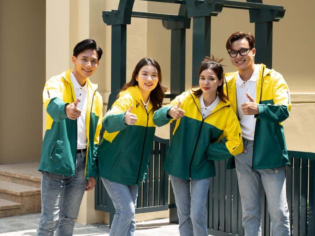 Áo khoác giúp nhân viên tăng cường tinh thần đội nhóm