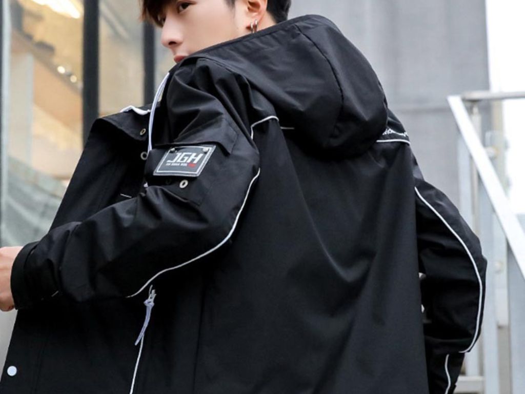 Bạn cần chọn dáng áo khoác phù hợp như dáng rộng