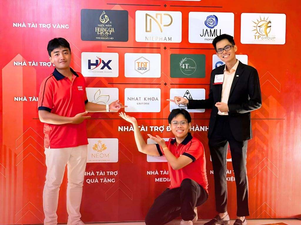 Nhất khoa là địa chỉ đáng tin cậy khi đặt áo khoác