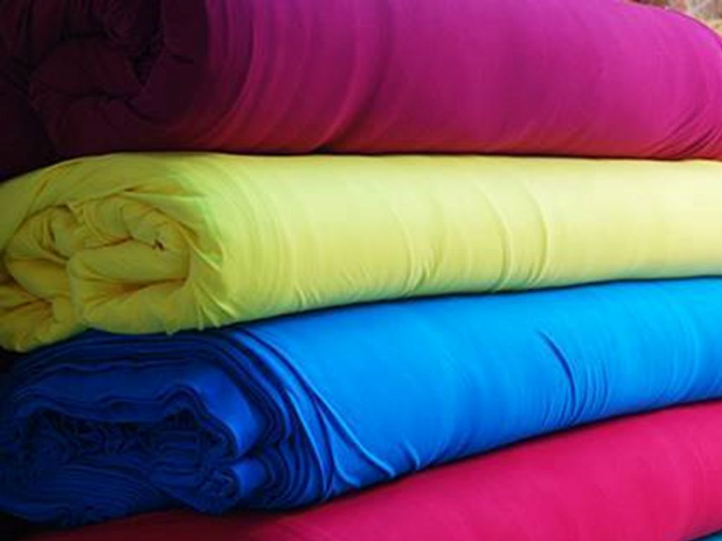 Bạn cần đảm bảo xưởng may áo khoác có chất lượng vải tốt
