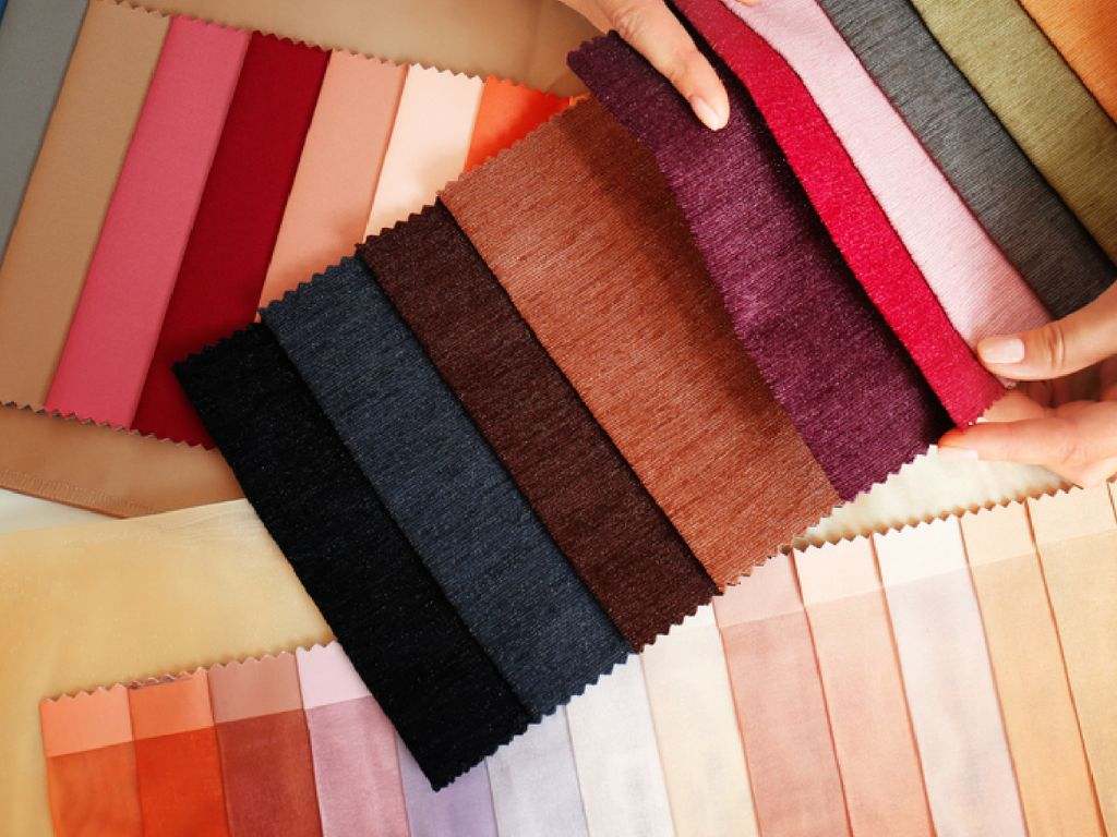 Bạn có thể dễ dàng xem và duyệt mẫu vải