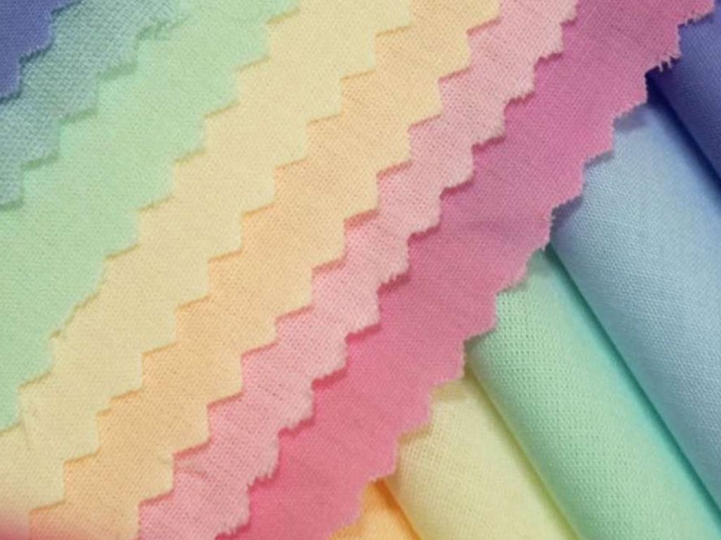Vải Kate Silk phù hợp khi may đồng phục cấp 2