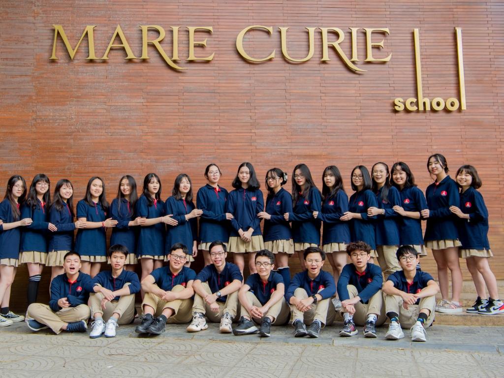 Đồng phục trường Marie Curie giúp xây dựng môi trường học đường bình đẳng