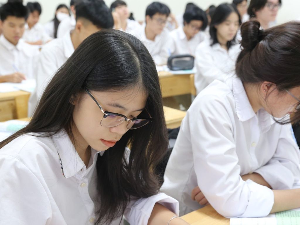 Bạn cần chọn kích thước đồng phục vừa vặn với trẻ