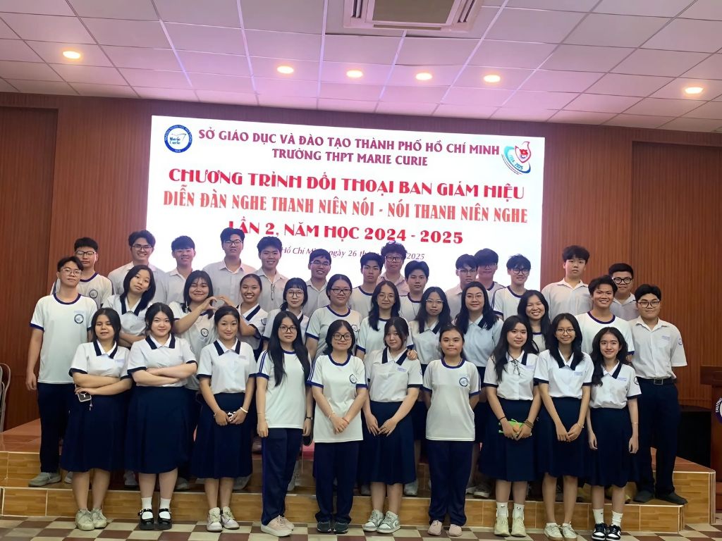 Đồng phục trường Marie Curie TPHCM giúp tạo dựng môi trường học đường bình đẳng