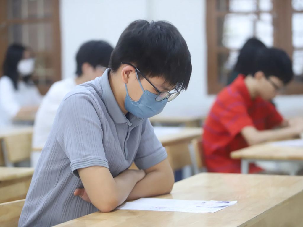 Đồng phục nam sinh giúp phụ huynh tiết kiệm thời gian chuẩn bị