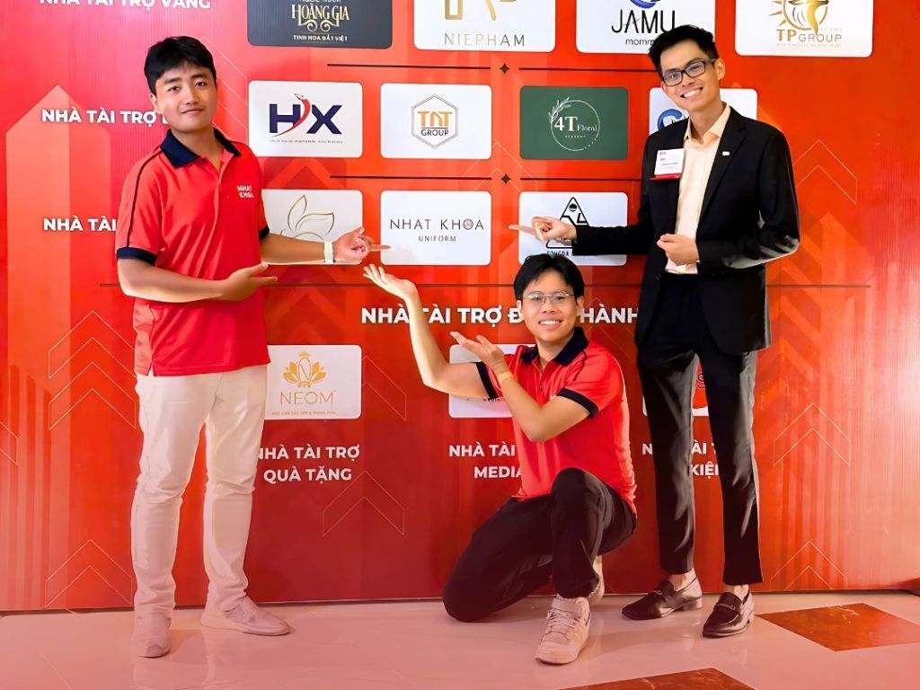 Nhất Khoa là địa chỉ uy tín khi may áo học sinh nữ