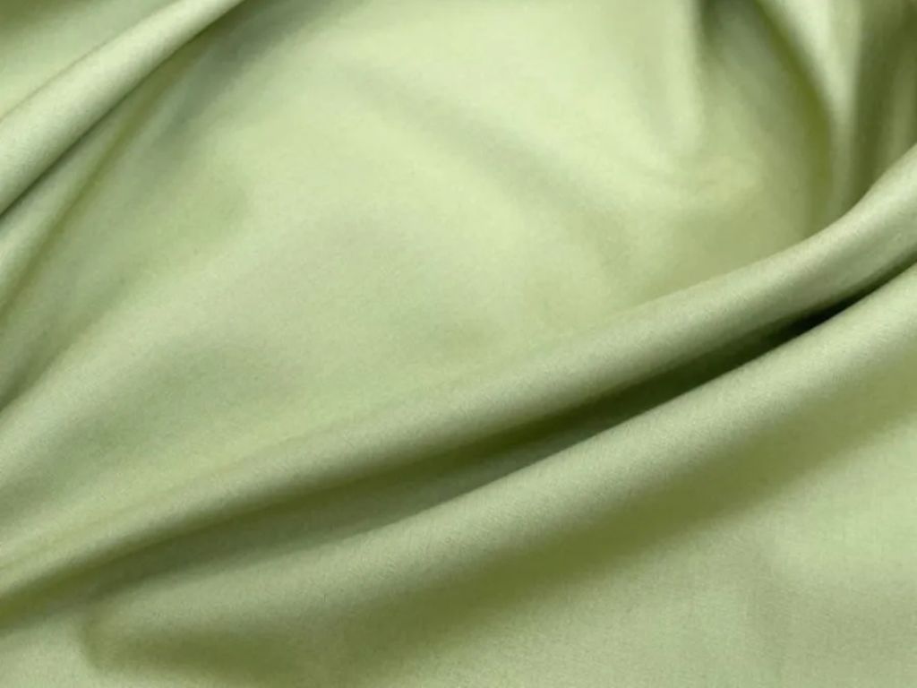 Vải Kate Polin thường được dùng để may đồng phục sơ mi học sinh