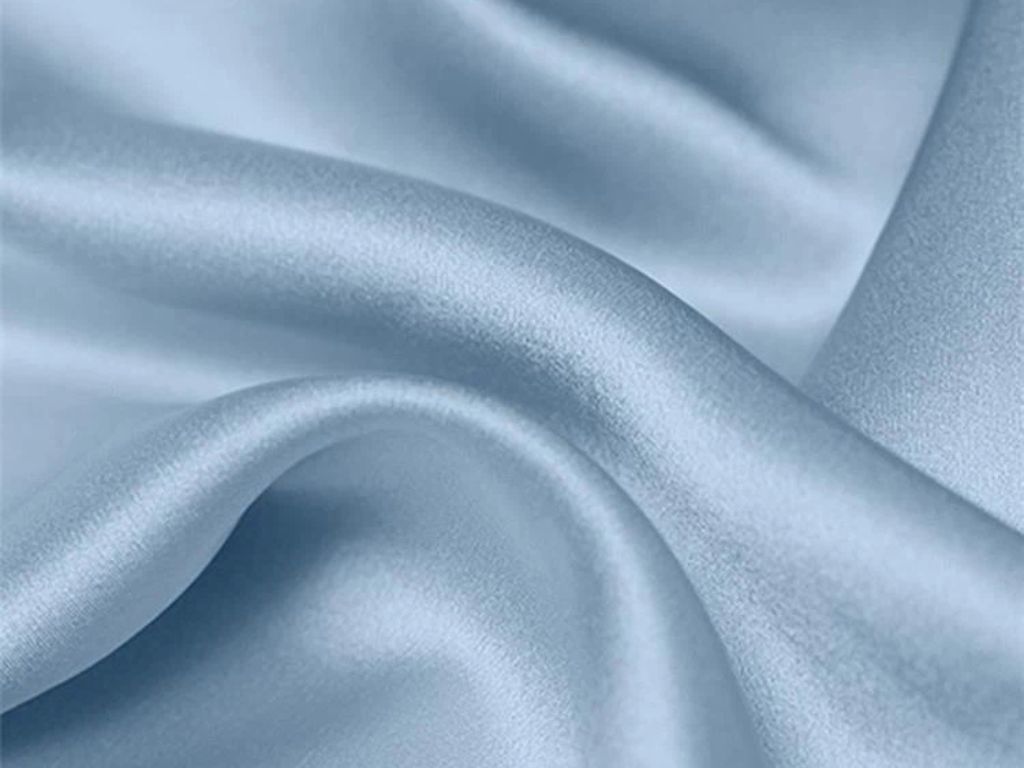 Bạn nên ưu tiên ải mềm mại khi may áo sơ mi học sinh như vải Poplin