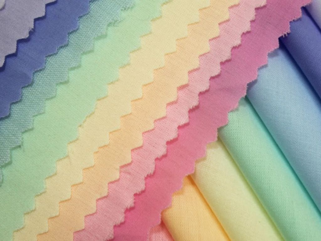 Bạn nên lựa chọn vải Kate silk để đồng phục thoán mát hơn