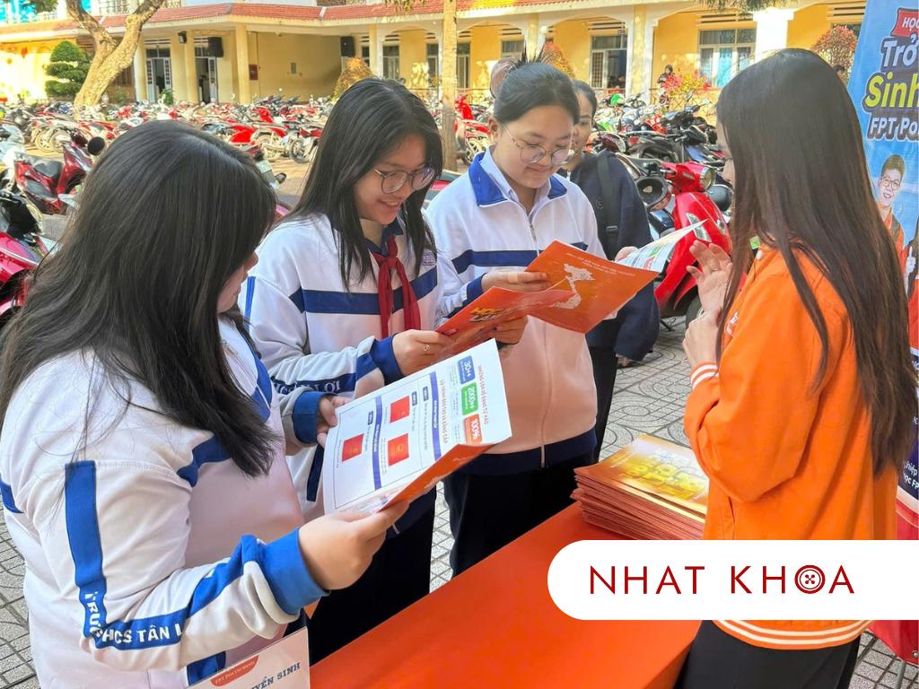 Bộ đồng phục trường THCS Tân Lợi BMT