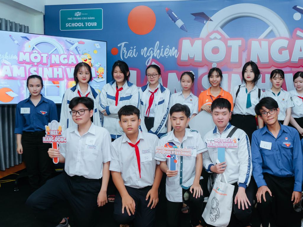 Bộ đồng phục trường THCS Tân Lợi BMT xây dựng hình ảnh nhà trường