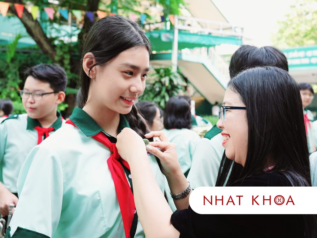 Đồng phục trường THCS Hà Huy Tập