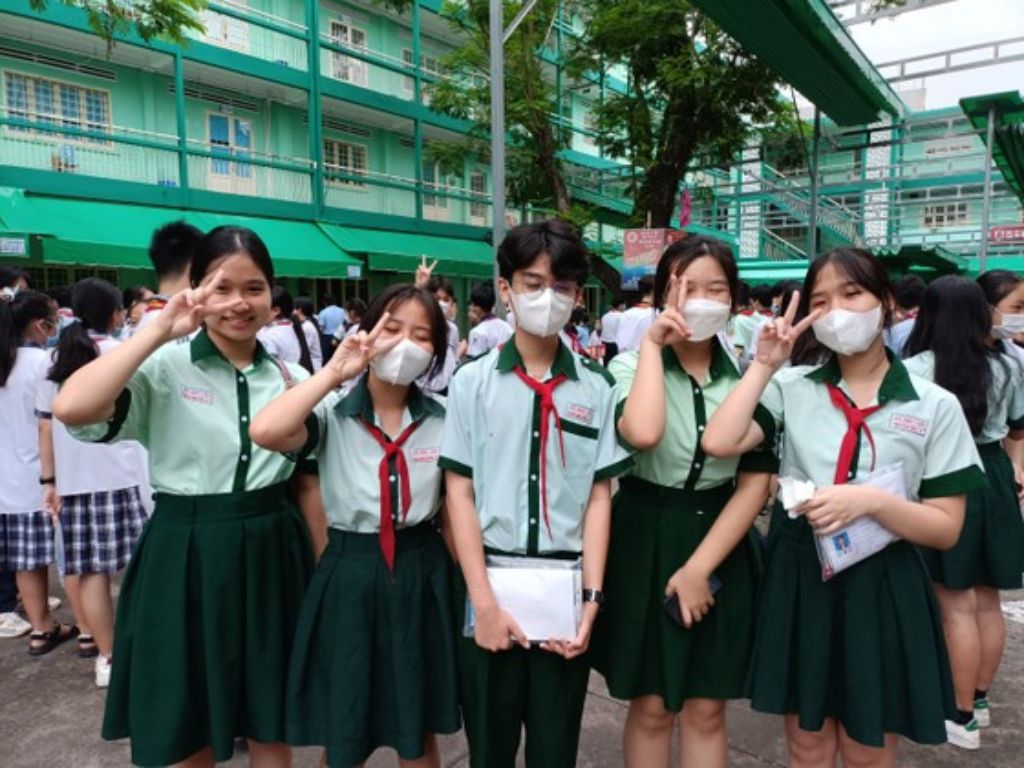 Đồng phục trường THCS Hà Huy Tập định hình hình ảnh nhà trường
