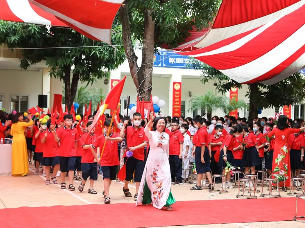 Đồng phục trường THCS Nguyễn Trãi là một phần không thể thiếu