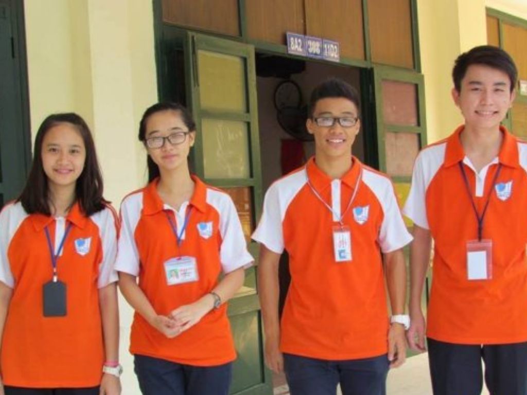 Trong các giờ học thể dục, học sinh sẽ mặc đồng phục thể thao riêng