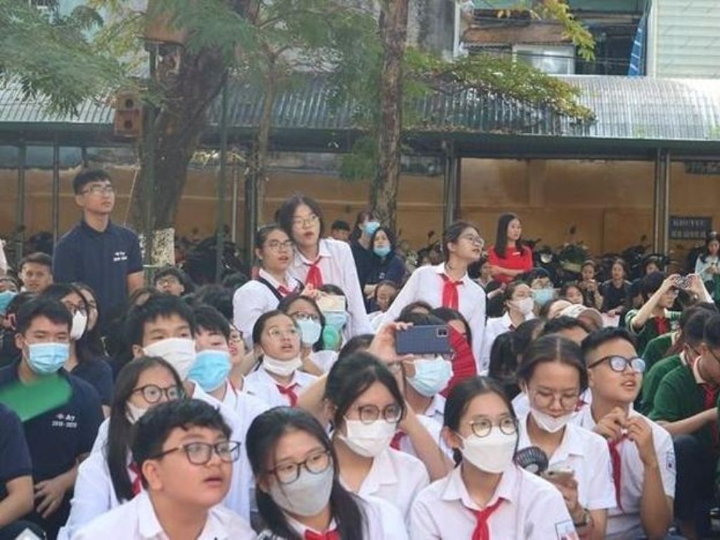 Phụ huynh nên mua đồng phục tại các địa chỉ do nhà trường chỉ định