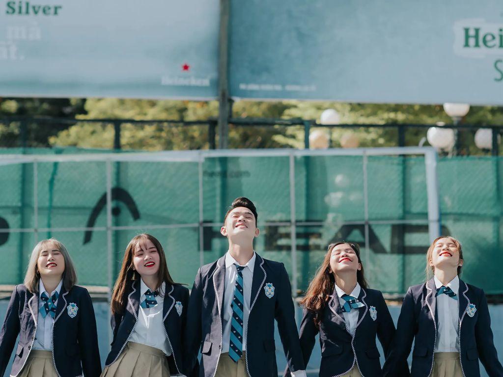 Đồng phục đẹp cần đảm bảo độ vừa vặn cho người mặc