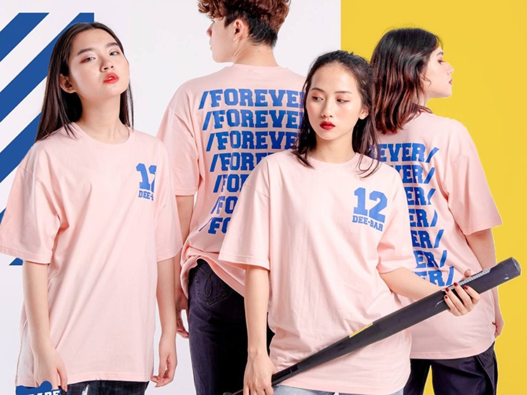 Áo thun cổ tròn là kiểu dáng quốc dân, dễ mặc và dễ phối đồ