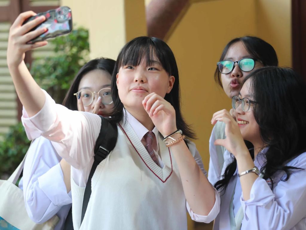 Đồng phục học sinh Nhật thể hiện nét thanh lịch của người mặc