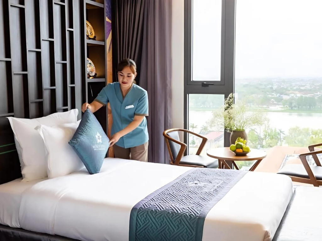 Đồng phục buồng phòng khách sạn 4 sao ưu tiên sự thoải mái
