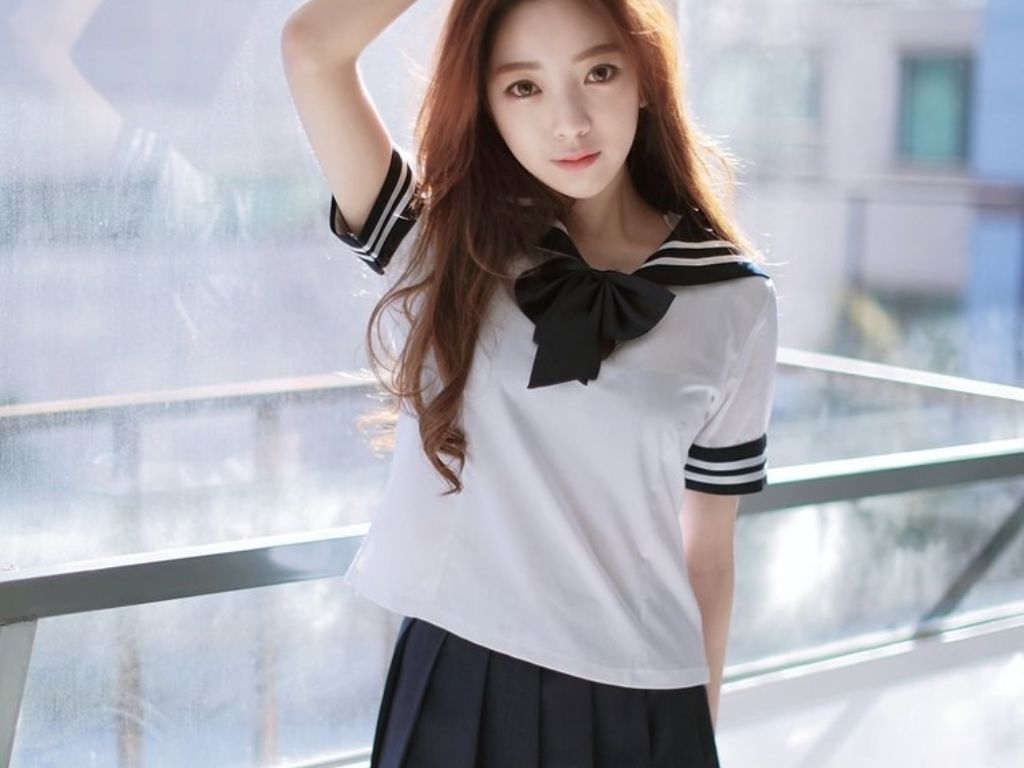 Kiểu thủy thủ được ưa chuộng cho đồng phục học sinh Nhật Bản cấp 2