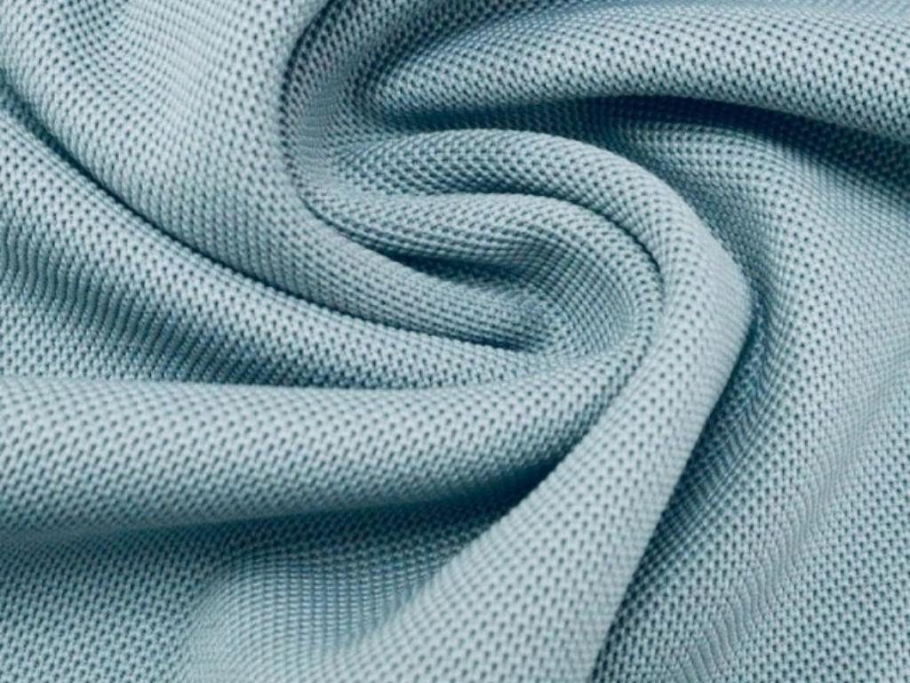 Vải CVC là lựa chọn cân bằng giữa độ bền, giá và sự thoáng mát tương đối