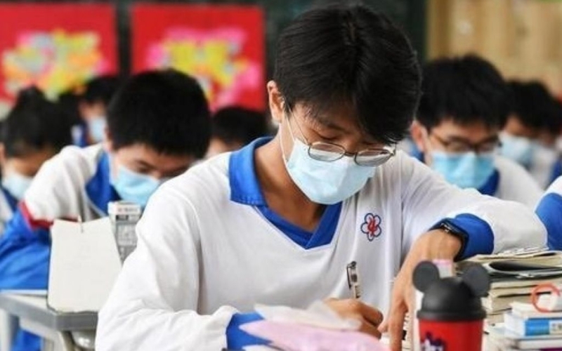 Thiết kế của loại đồng phục học sinh cấp 3 Trung Quốc này luôn ưu tiên sự rộng rãi