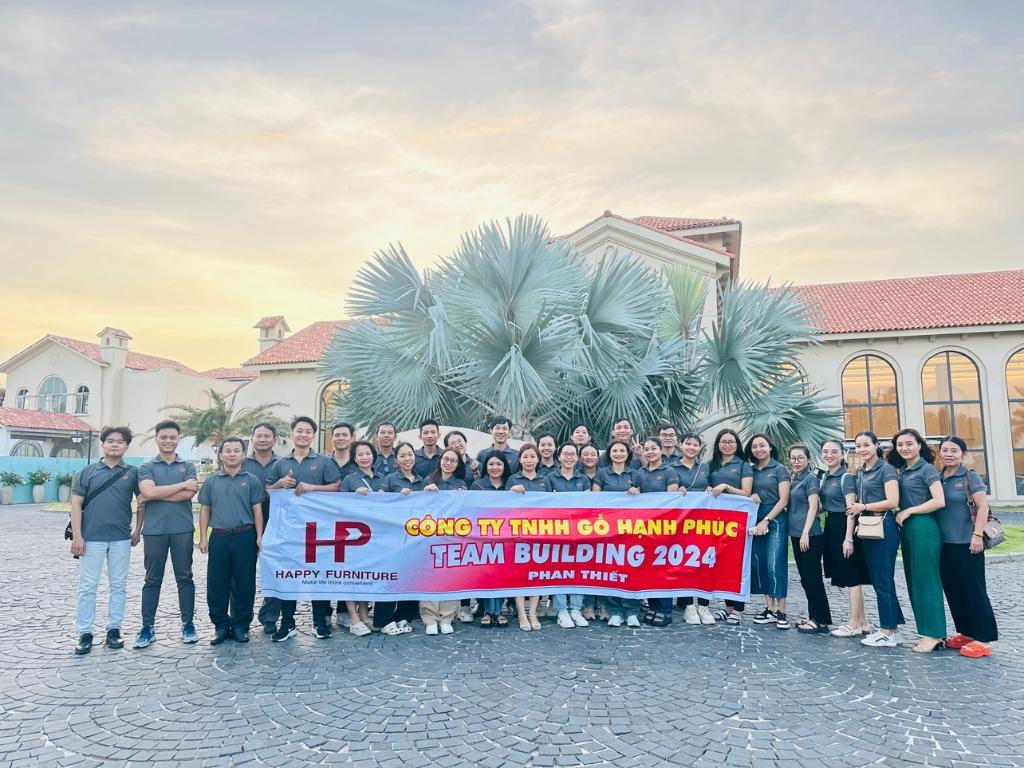 Áo đồng phục team building sẽ trở thành một kỷ vật đầy ý nghĩa