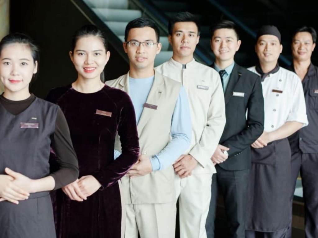 Mỗi vị trí công việc khác nhau sẽ có yêu cầu riêng về trang phục khác nhau
