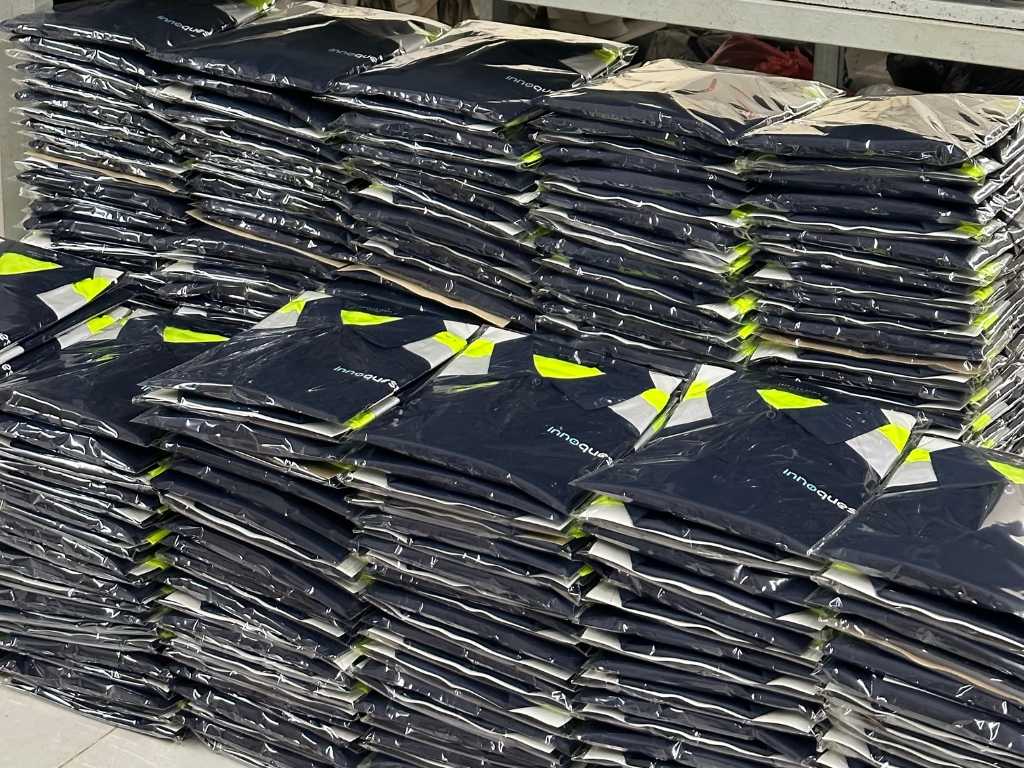 Số lượng đặt may đồng phục càng lớn thường có đơn giá càng tốt