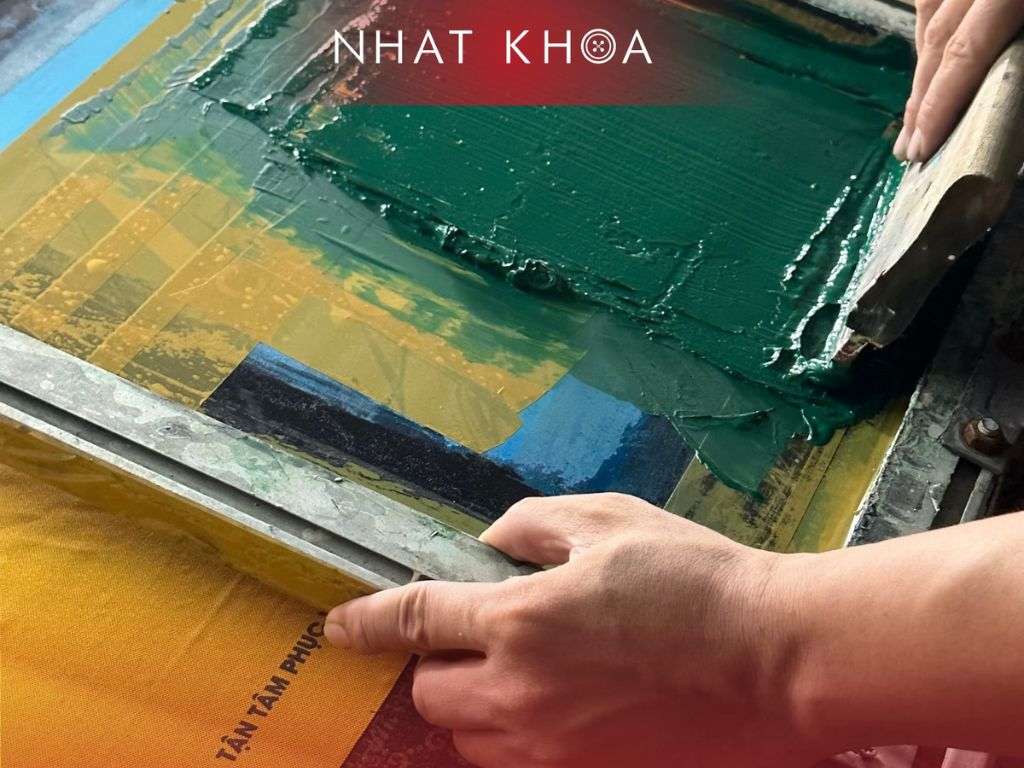Công nghệ in như in lụa là lựa chọn tốt khi tìm xưởng may áo thun