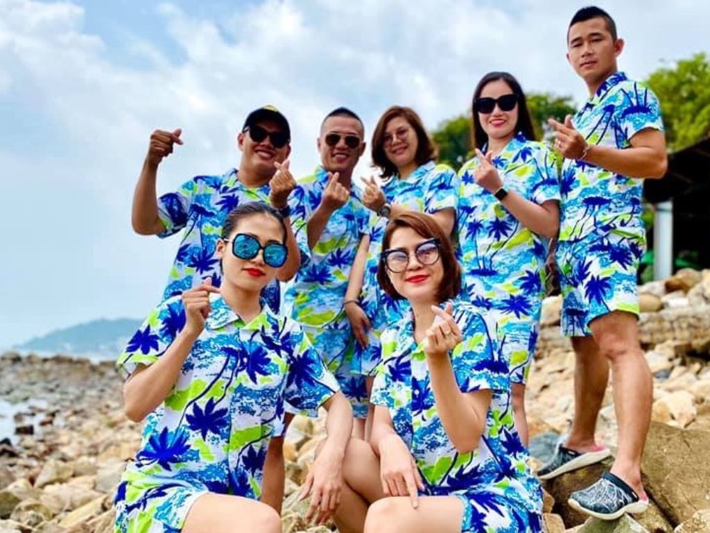 Áo cây dừa là biểu tượng của mùa hè và biển cả