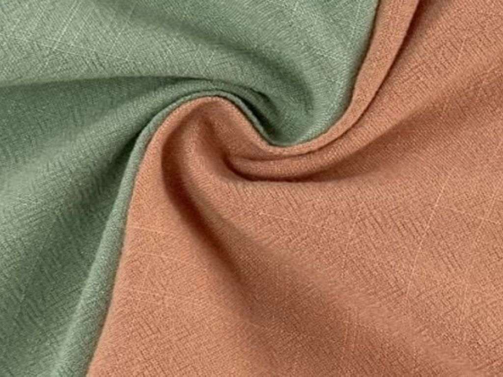 Bạn nên ưu tiên chọn vải cotton để đảm bảo thoáng mát