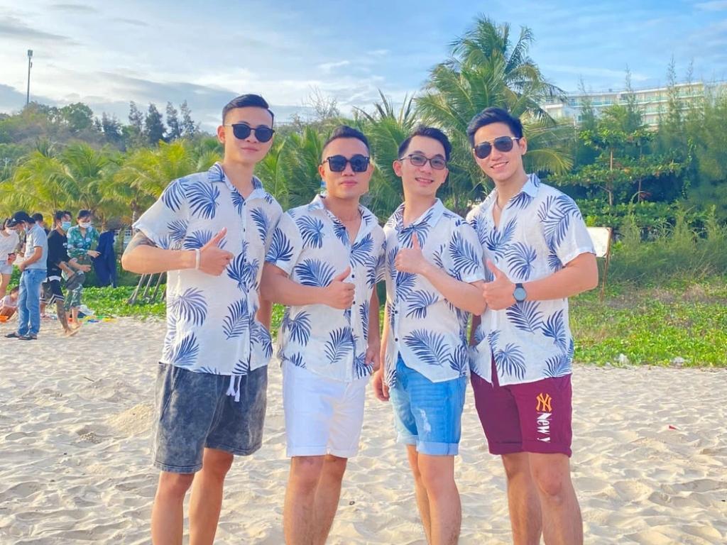 Mẫu áo sơ mi nam họa tiết nhiệt đới