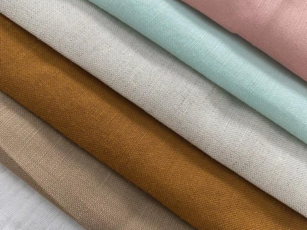 Vải linen có khả năng thoáng mát, thấm hút mồ hôi tốt