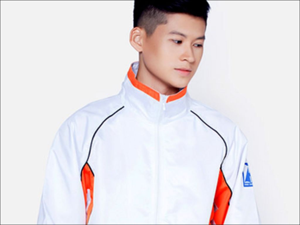 Học sinh sẽ mặc bộ đồng phục trường Ams cho thể dục riêng