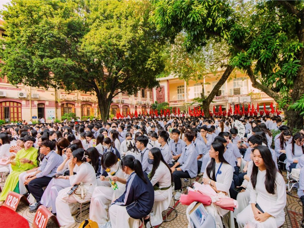 Bộ đồng phục Trần Phú trường THPT Trần Phú là sự kết tinh giá trị truyền thống