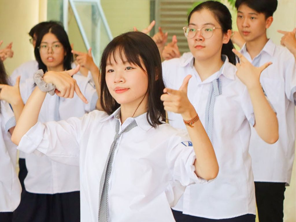 Bộ đồng phục sử dụng các gam màu mang tính biểu tượng cao