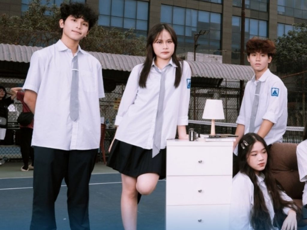 Một số trường hợp có thể yêu cầu cà vạt hoặc nơ theo quy định