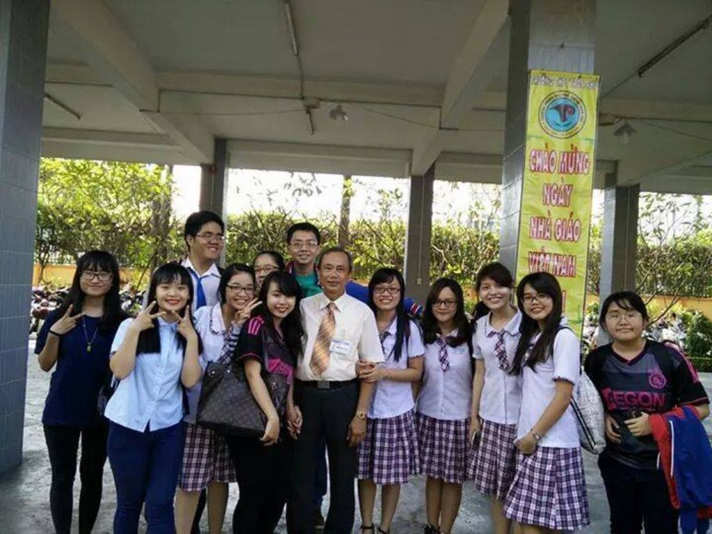 Nhà trường thường chọn các loại vải thay thế