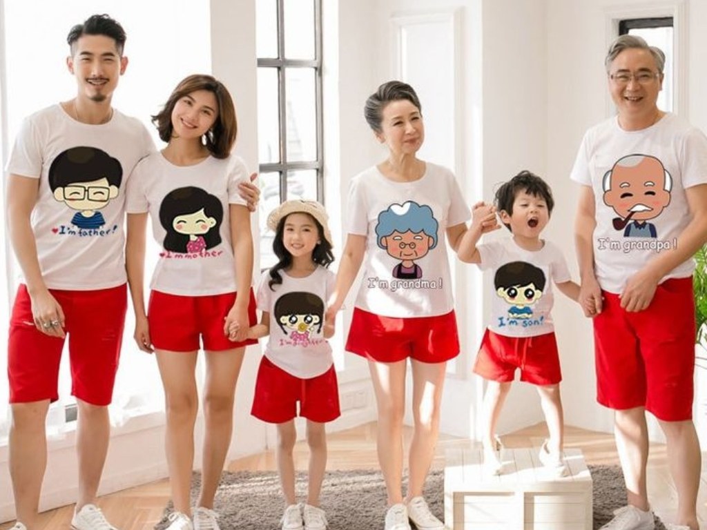 Bạn có thể thiết kế cá nhân hóa cho áo gia đình 