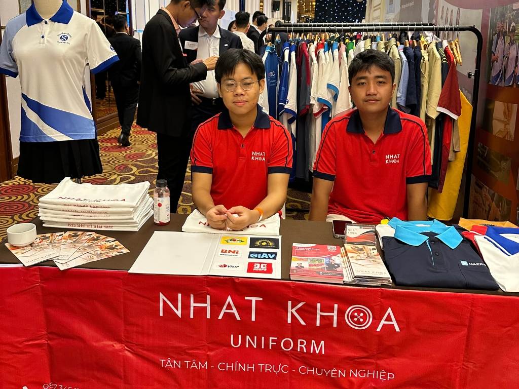 Nhất Khoa Uniform chuyên may in đồng phục gia đình đẹp, chất lượng