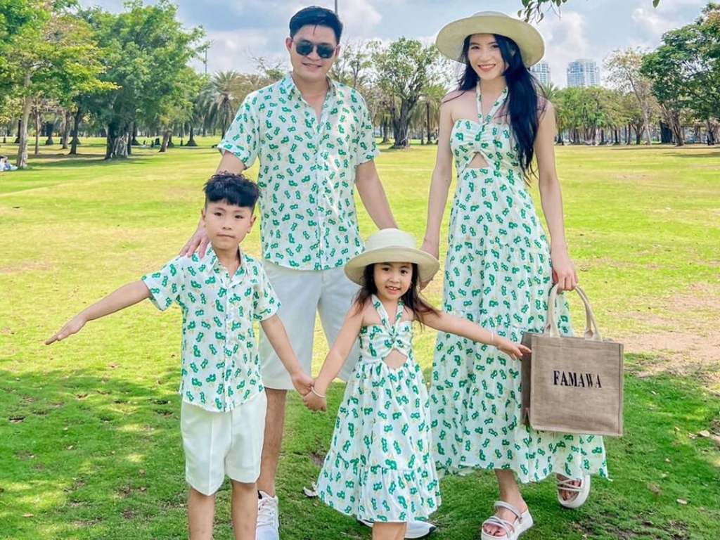 Quần áo gia đình tạo nên vẻ ngoài thống nhất và chỉn chu