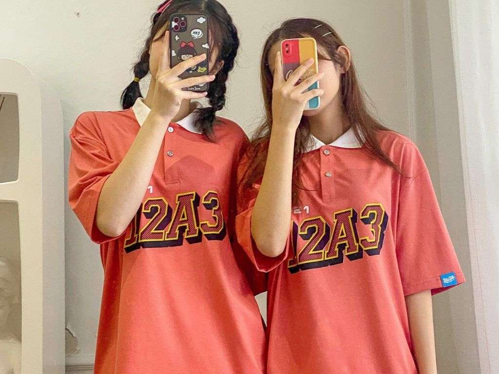 Độ phức tạp trong thiết kế áo cũng tác động trực tiếp đến chi phí