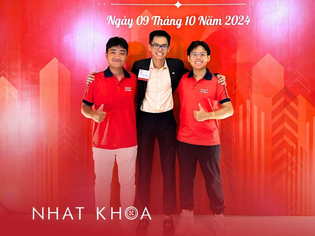 Đội ngũ chuyên viên sẽ giúp bạn chọn mẫu hình in áo thun