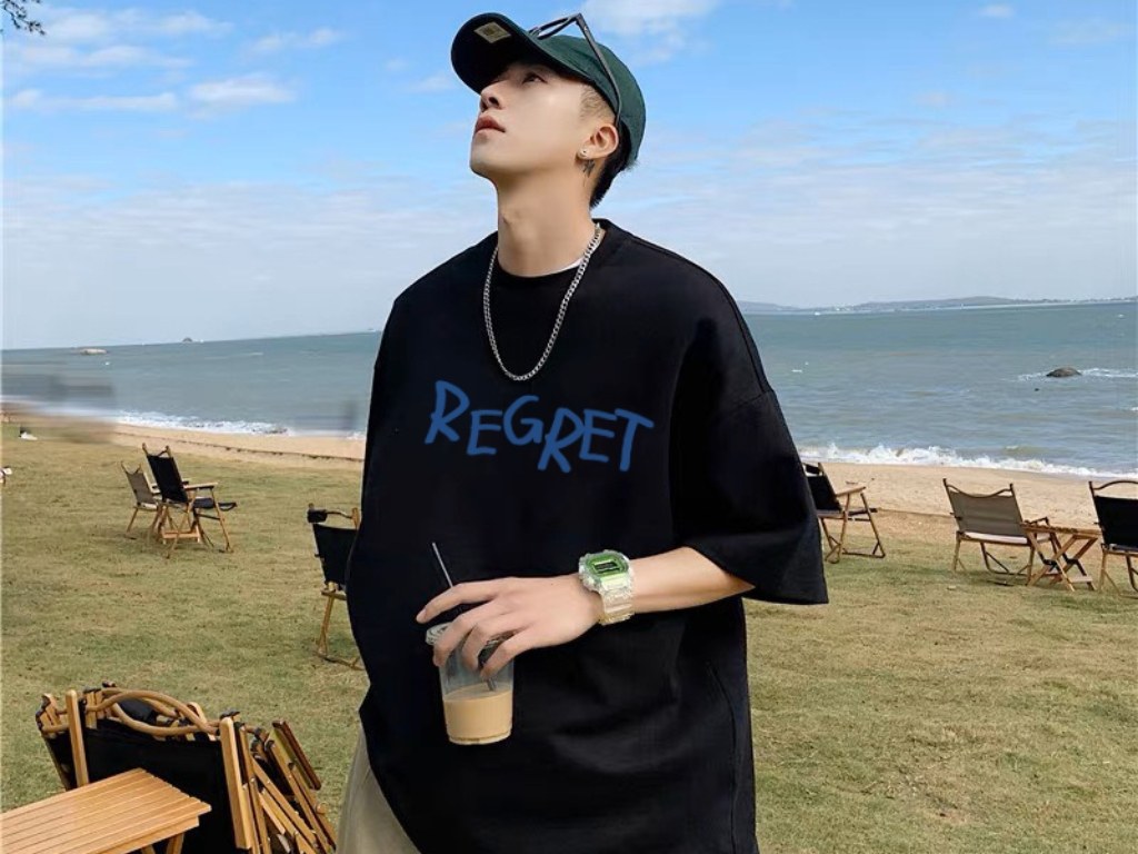 Mẫu áo phông đẹp giúp thể hiện cá tính riêng của người mặc