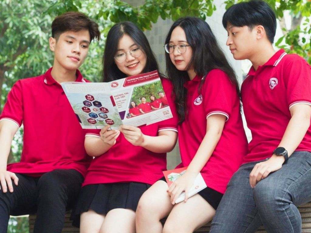 Đối với các đội nhóm nên ưu tiên áo tự thiết kế