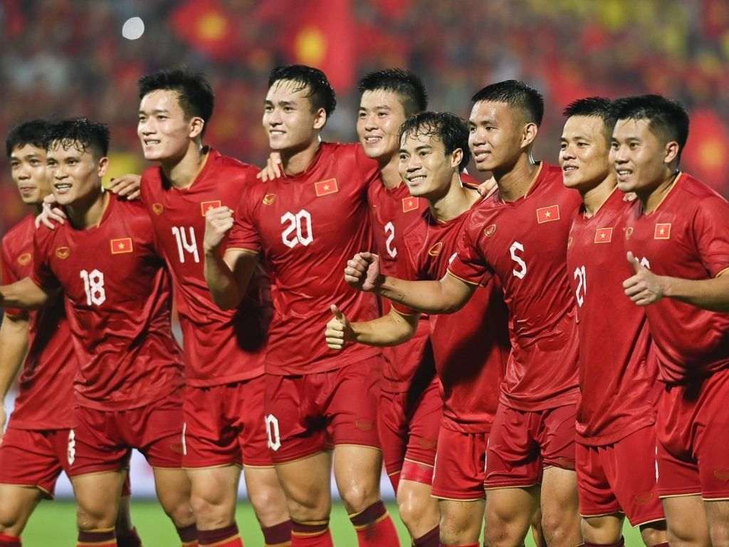 Mỗi chiếc áo tuyển Việt Nam đại diện cho ý chí kiên cường