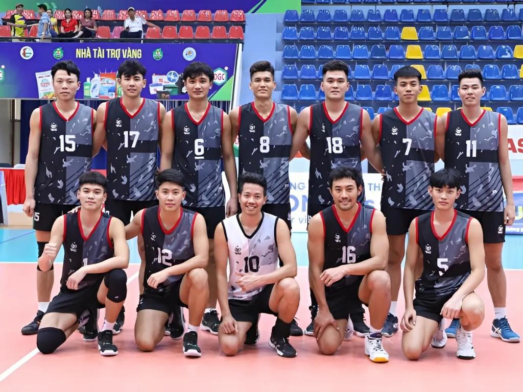 Việc đầu tư vào đồng phục bóng chuyền chỉn chu thể hiện sự chuyên nghiệp của đội